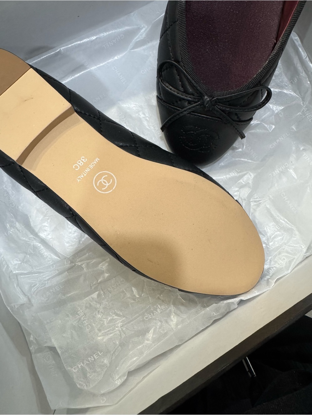 CHANEL Black Quilted Leather Ballet Flats with Burgundy Insole - Picture 4 of 8